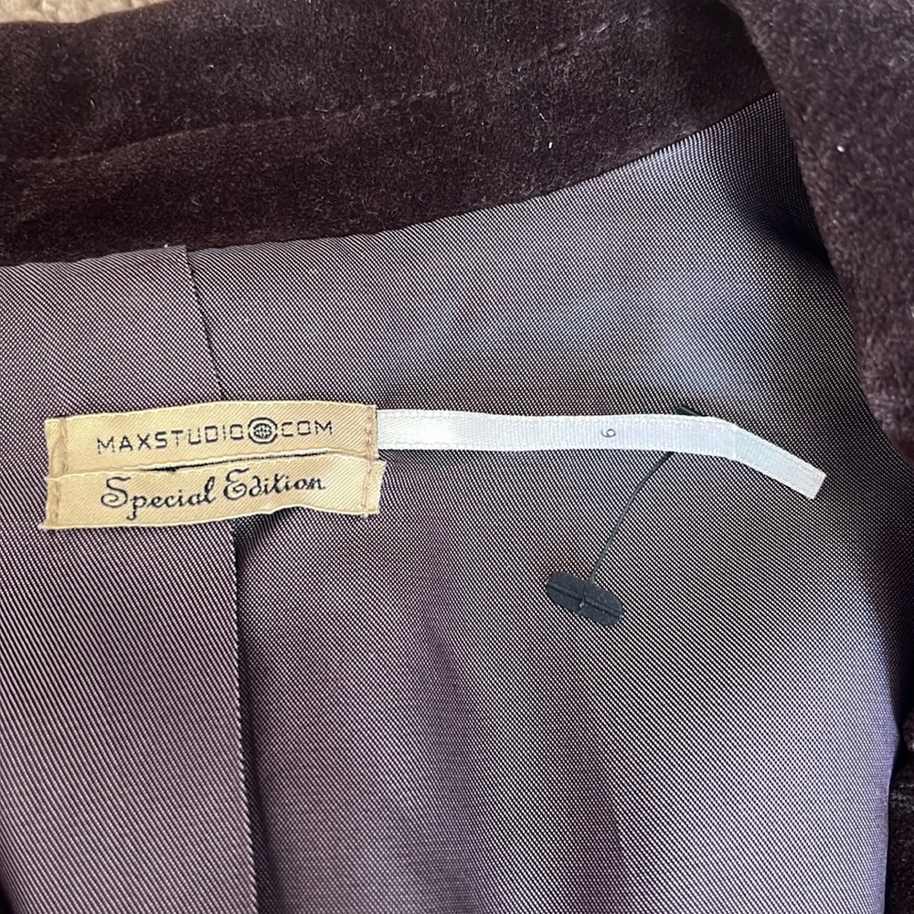 Chic Velvet Blazer ASO Gilmore Girls - Picture 3 of 9